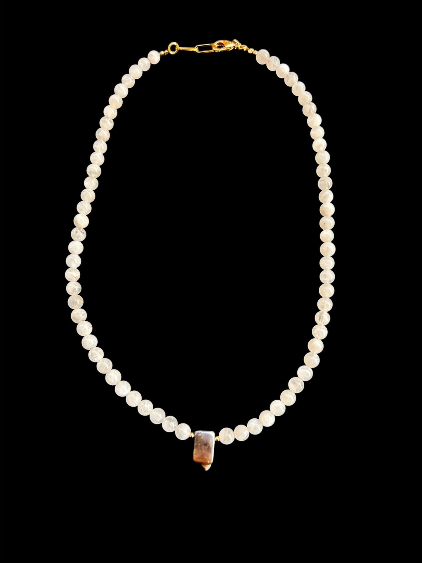 High-Grade Natural Moonstone & Baroque Freshwater Pearl
Energy: Intuition