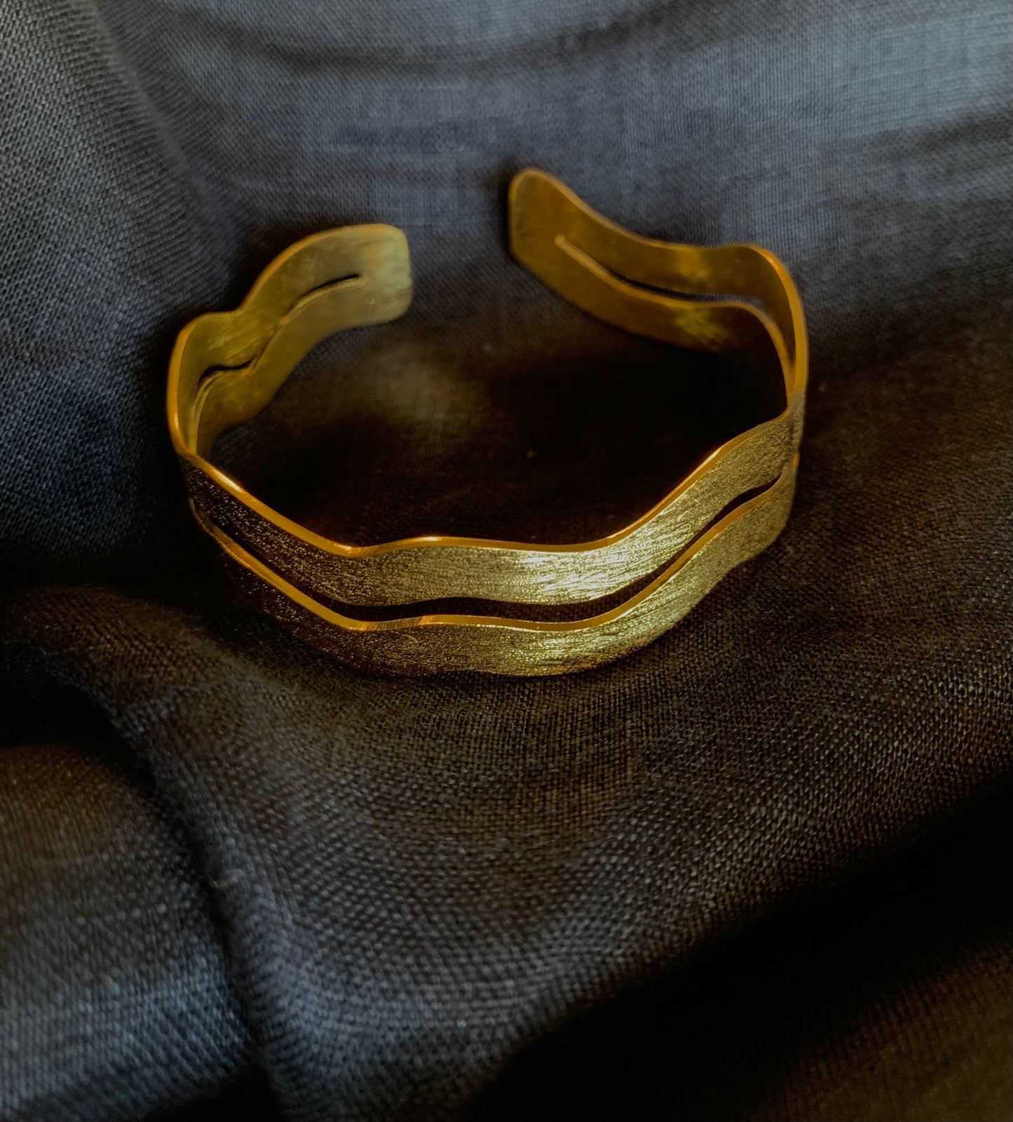 Double Wave Bangle