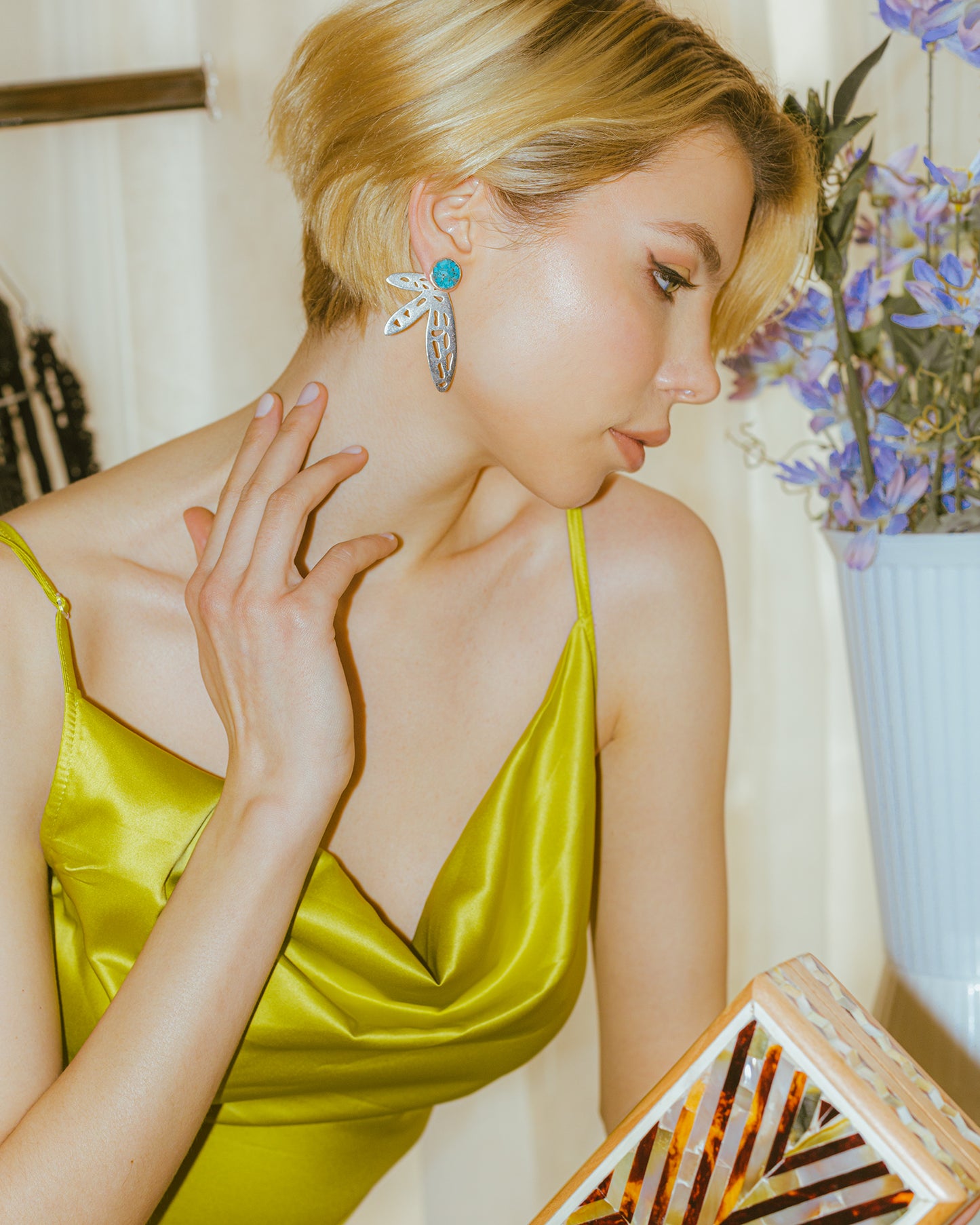 The OG Roslyn Earrings in Fairuz