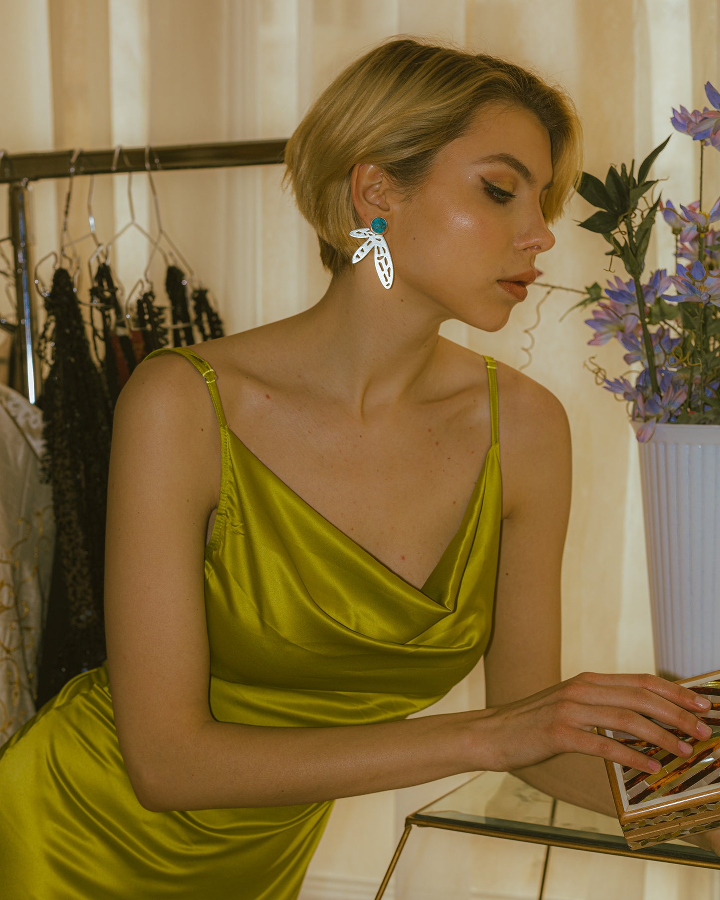 The OG Roslyn Earrings in Fairuz