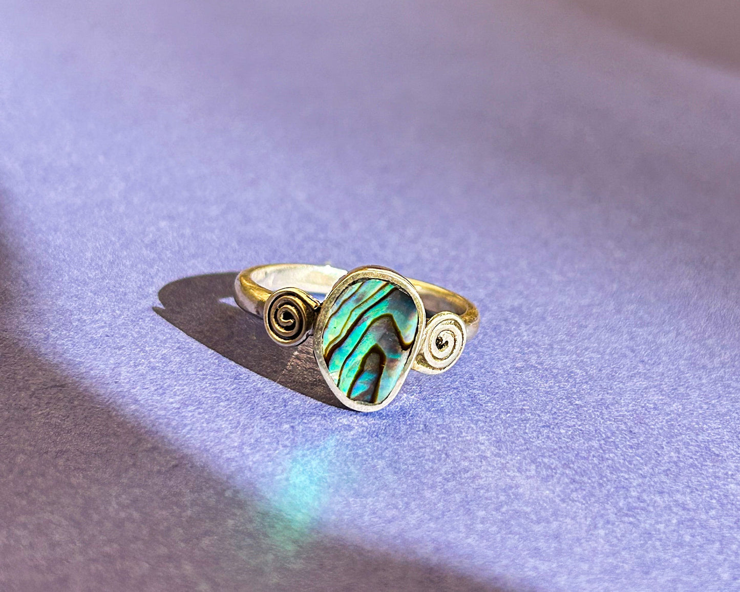 The Tazrirt Ring - Abalone shell