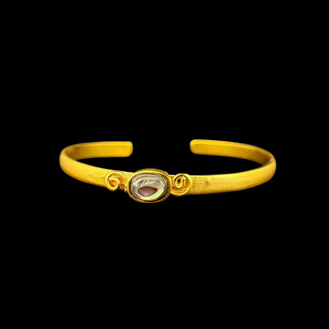 The Tireghen Cuff