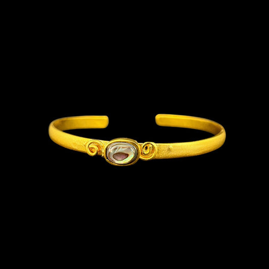 The Tireghen Cuff